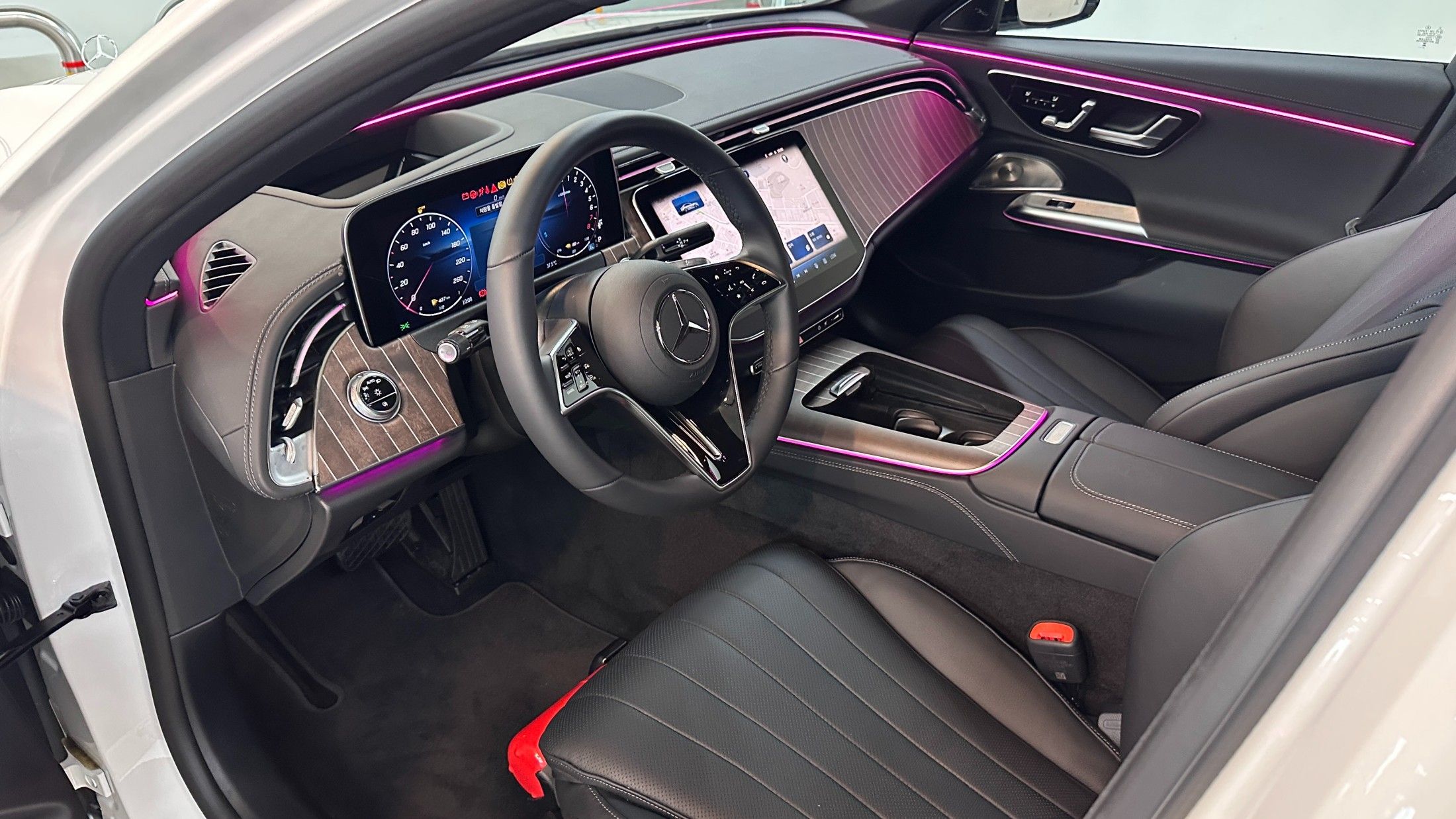 MERCEDES BENZ E-CLASS W214