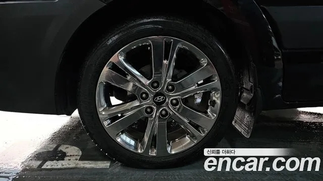 HYUNDAI SOLATI 2021