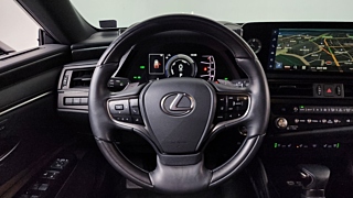 LEXUS ES300H 2023