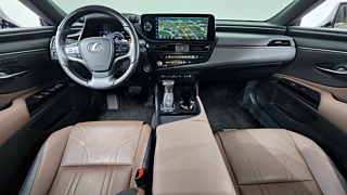 LEXUS ES300H 2023