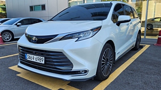 TOYOTA SIENNA 2021