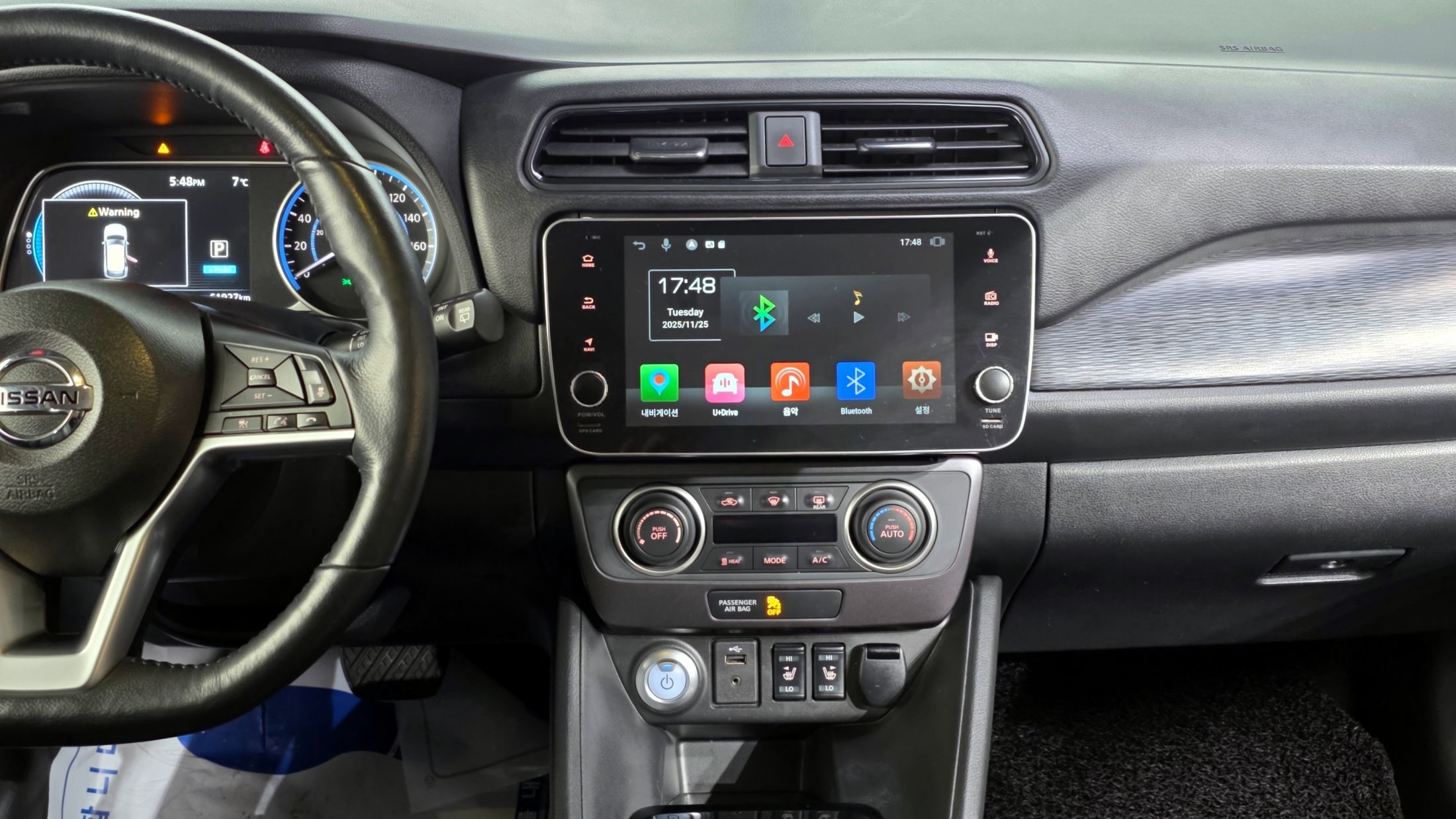 NISSAN LEAF ZE1 2019