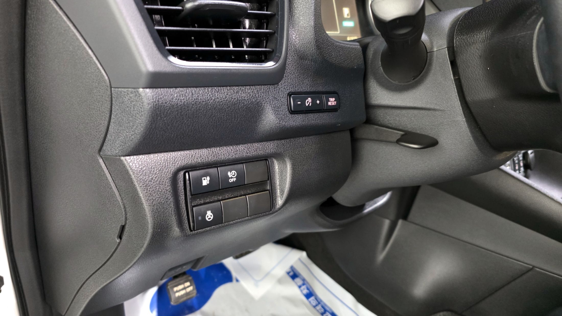 NISSAN LEAF ZE1 2019