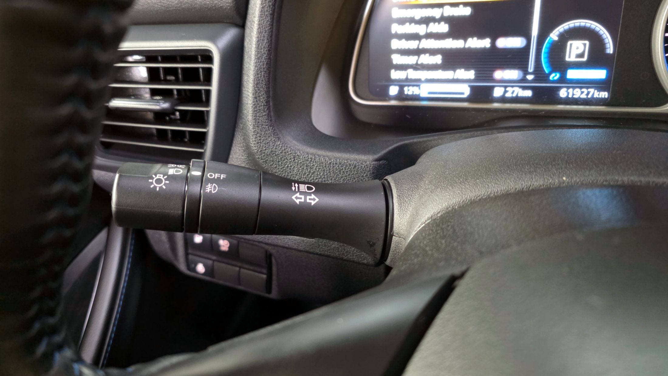 NISSAN LEAF ZE1 2019