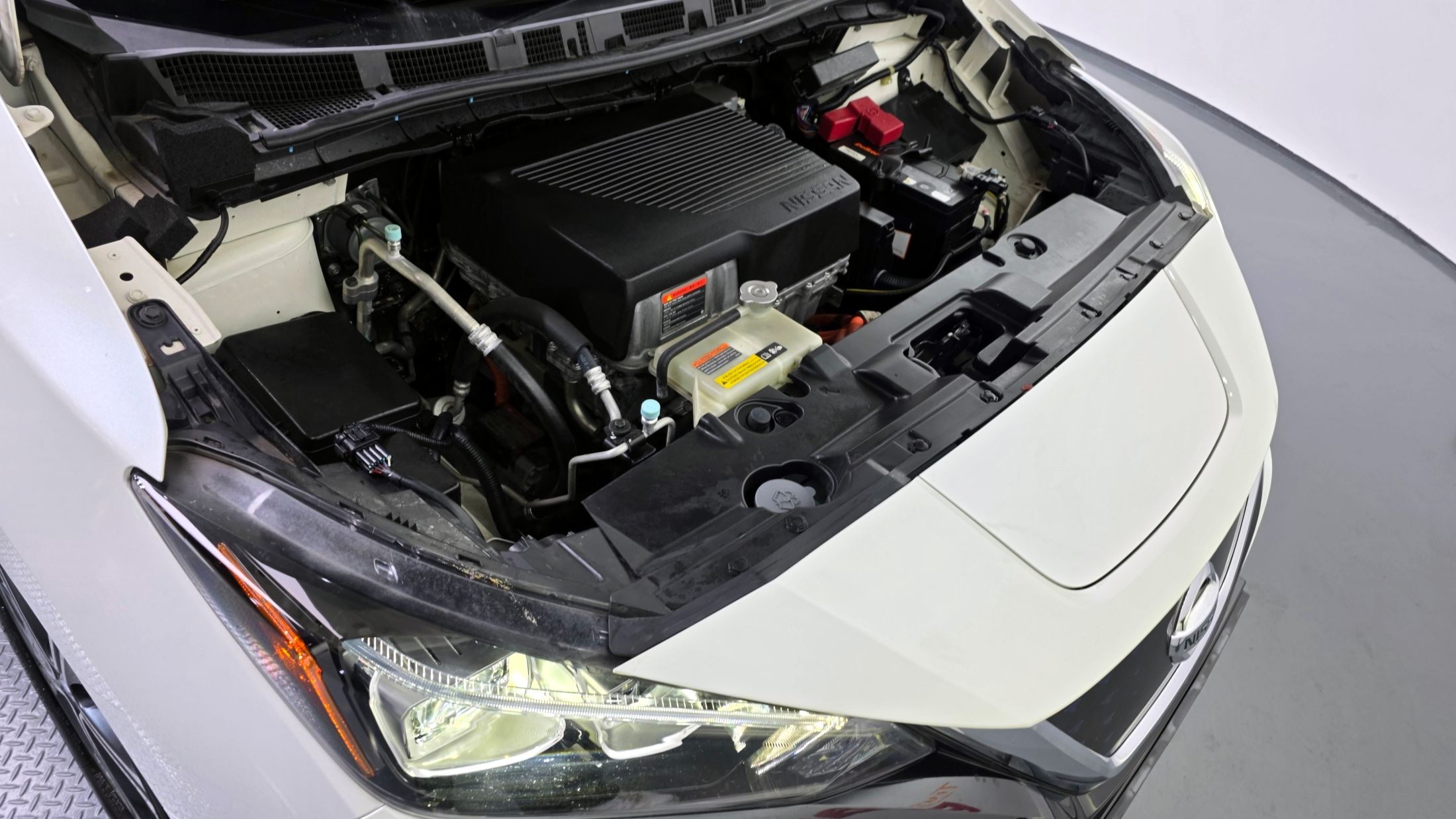 NISSAN LEAF ZE1 2019