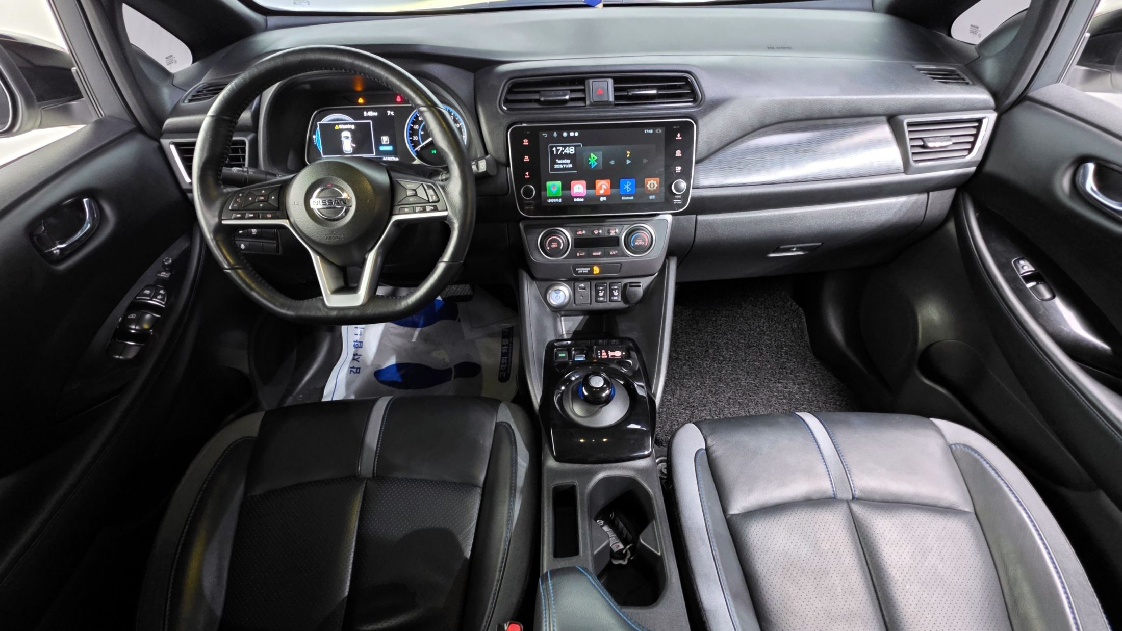 NISSAN LEAF ZE1 2019