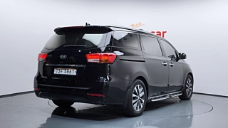 KIA CARNIVAL 2017