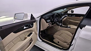MERCEDES BENZ CLS-CLASS W218 2016