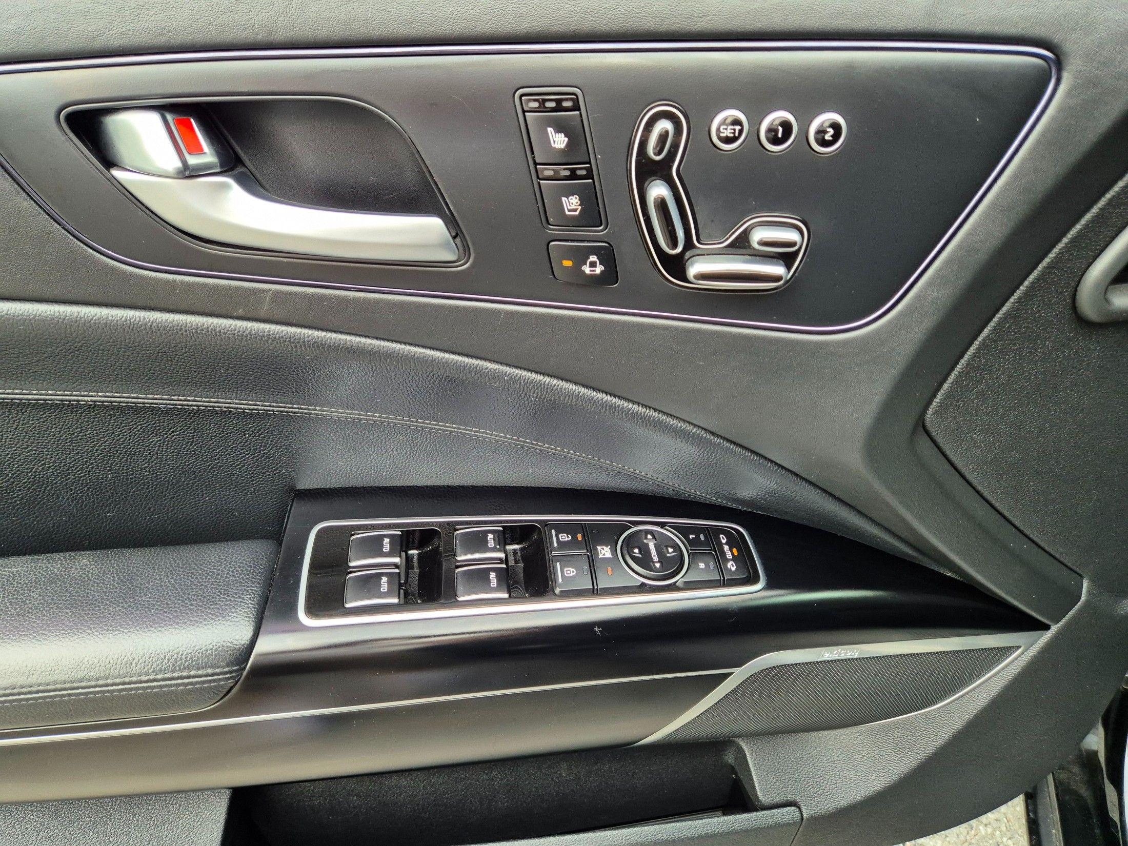 KIA K9 2012
