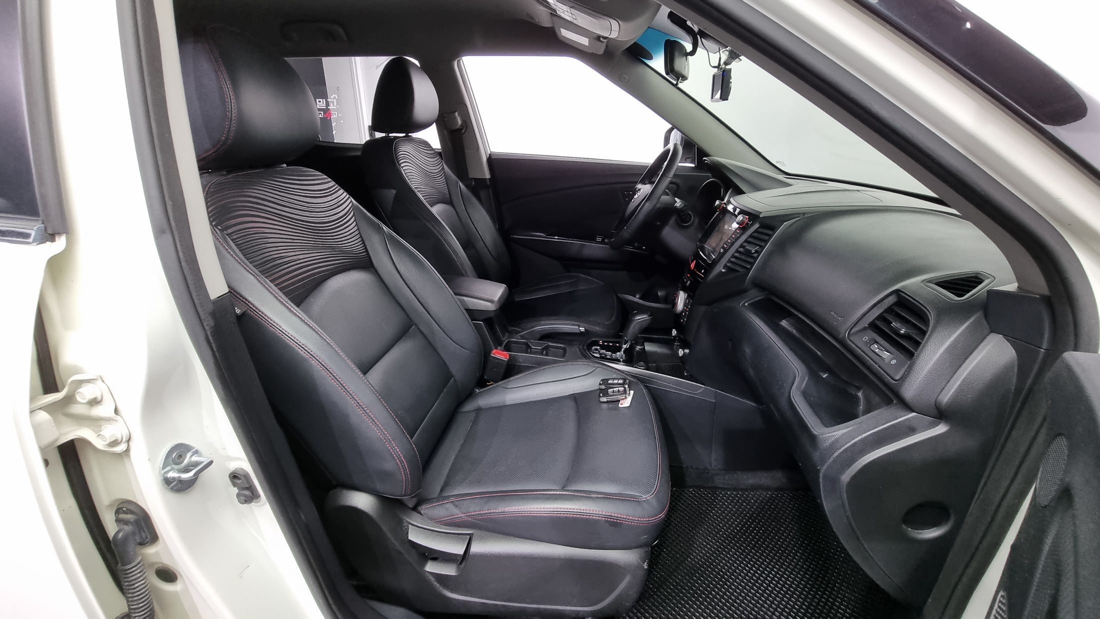 SSANGYONG TIVOLI AIR 2016