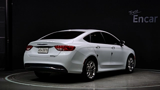 Заказать CHRYSLER 200