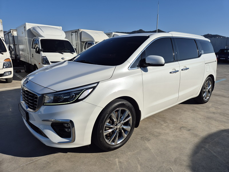 KIA CARNIVAL 2019