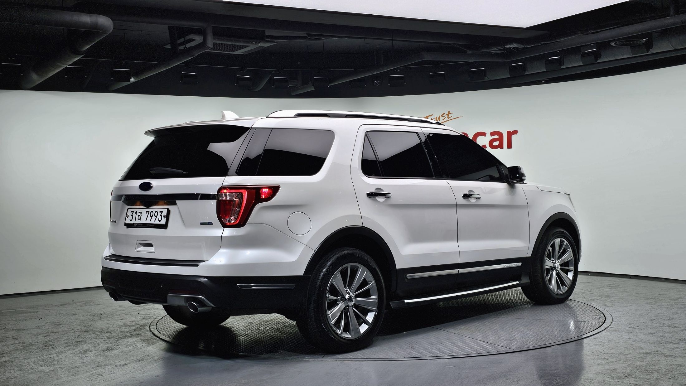 FORD EXPLORER 2018