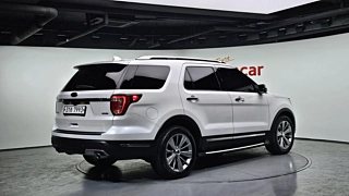 FORD EXPLORER 2018