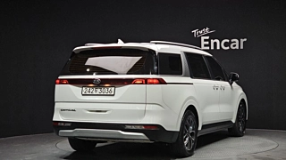 KIA CARNIVAL 2021