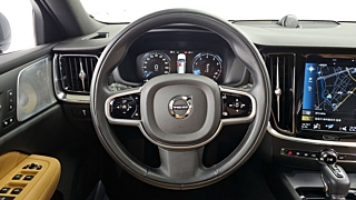 VOLVO V60 CROSS COUNTRY 2019