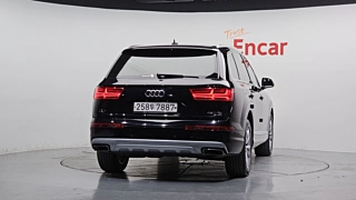 AUDI Q7 4M 2019