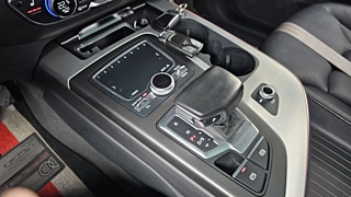 AUDI Q7 4M 2019