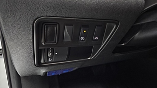 SAMSUNG QM6 2019