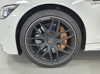 MERCEDES BENZ AMG GT 2020