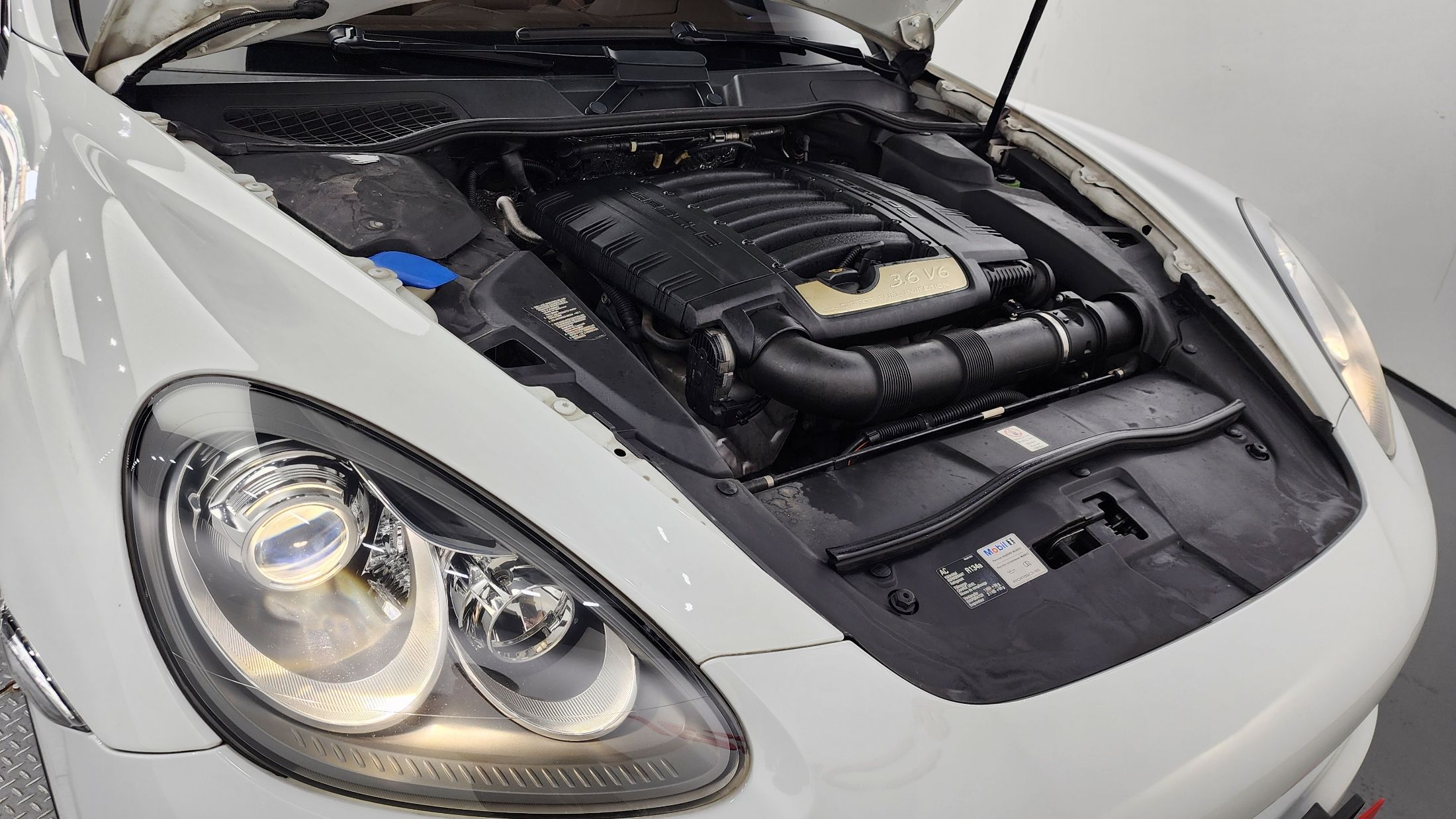 PORSCHE CAYENNE 2012