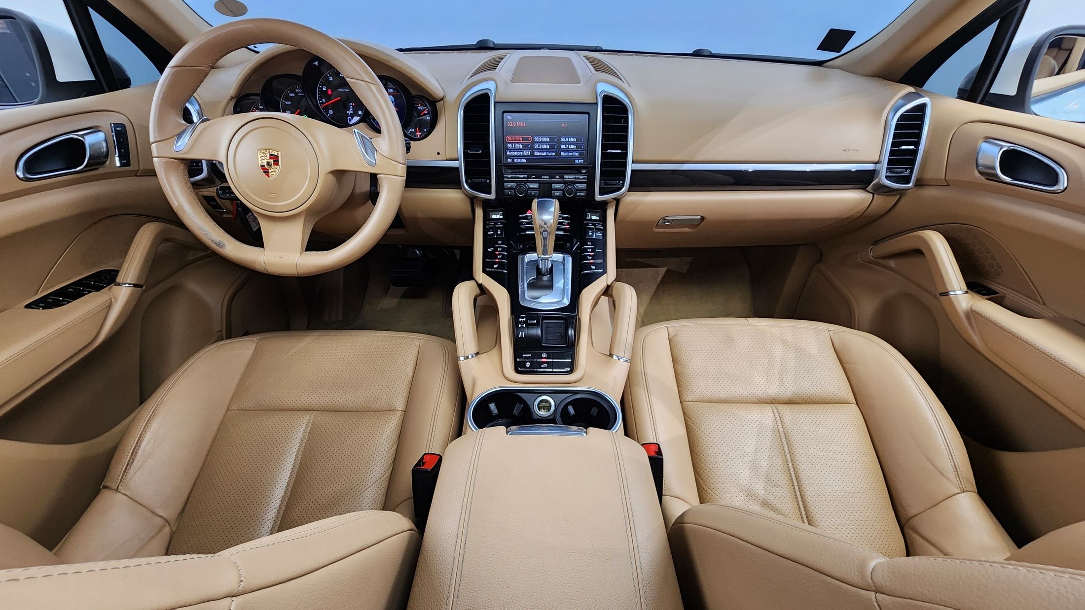 PORSCHE CAYENNE 2012