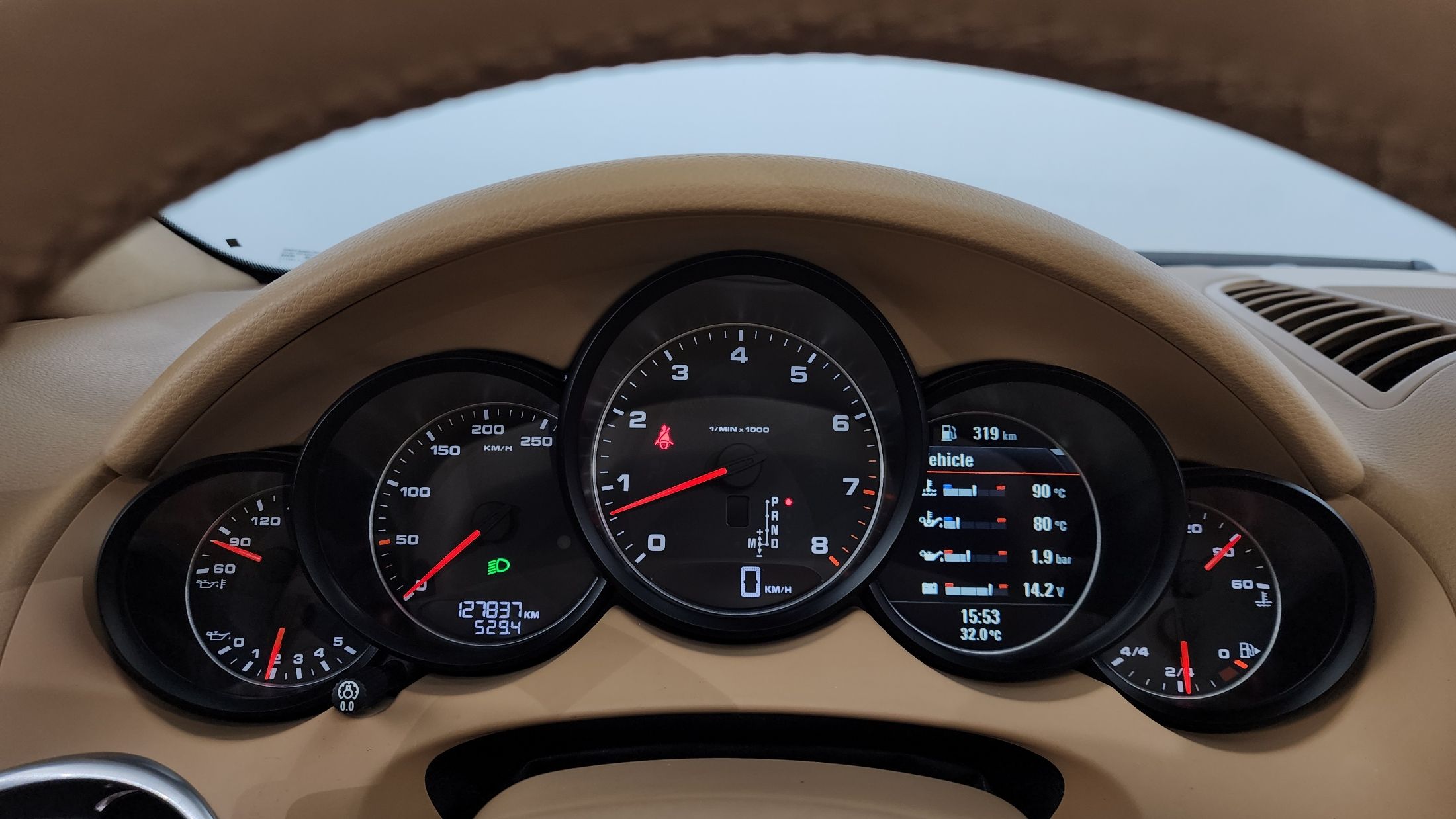 PORSCHE CAYENNE 2012