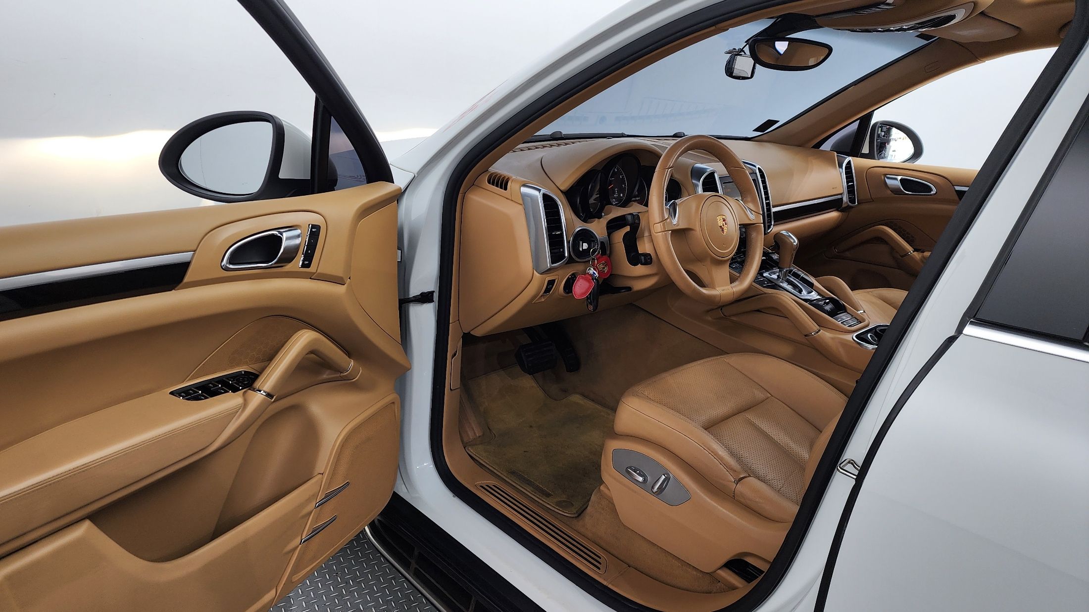 PORSCHE CAYENNE 2012