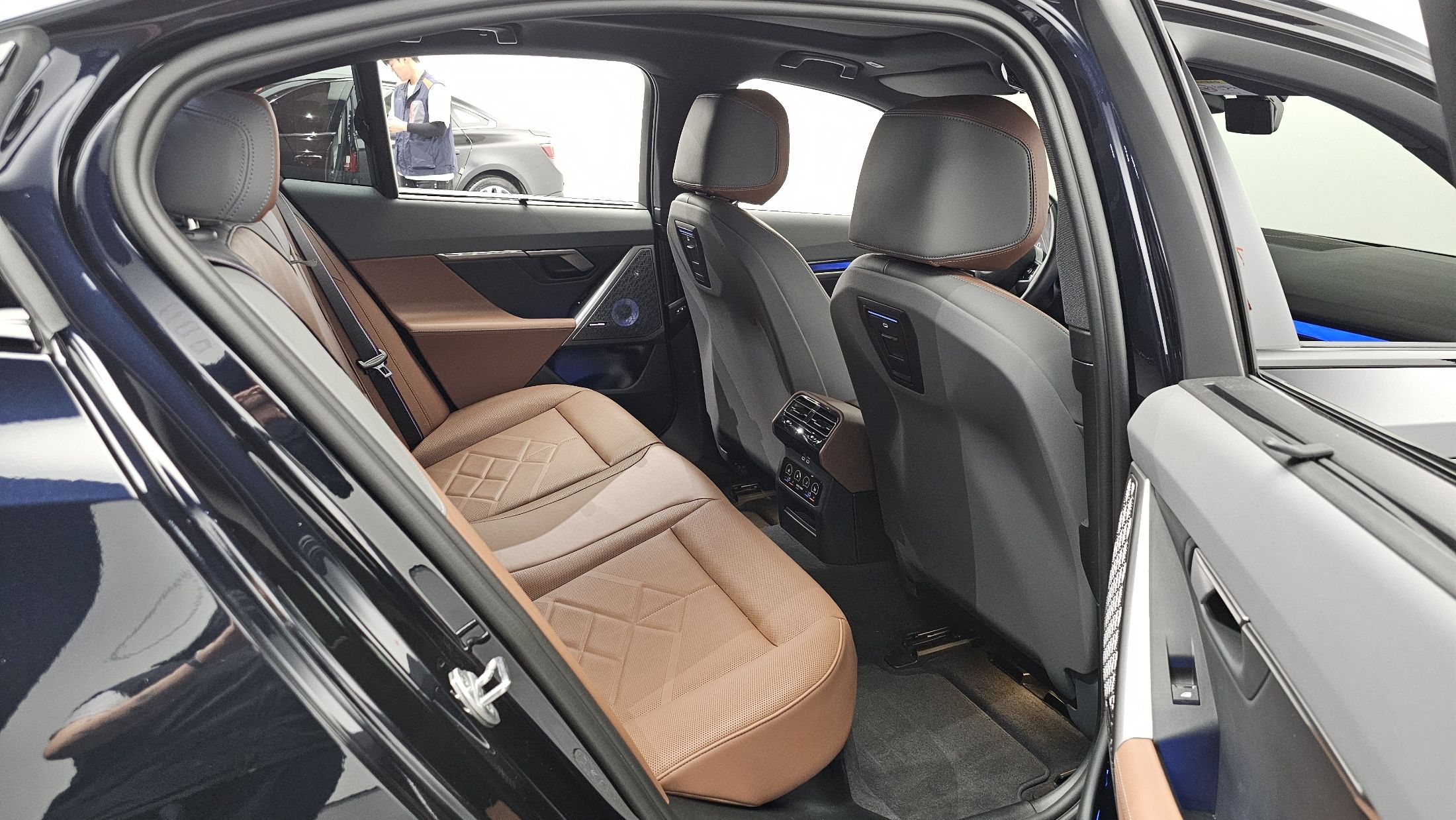 BMW 5-SERIES G60