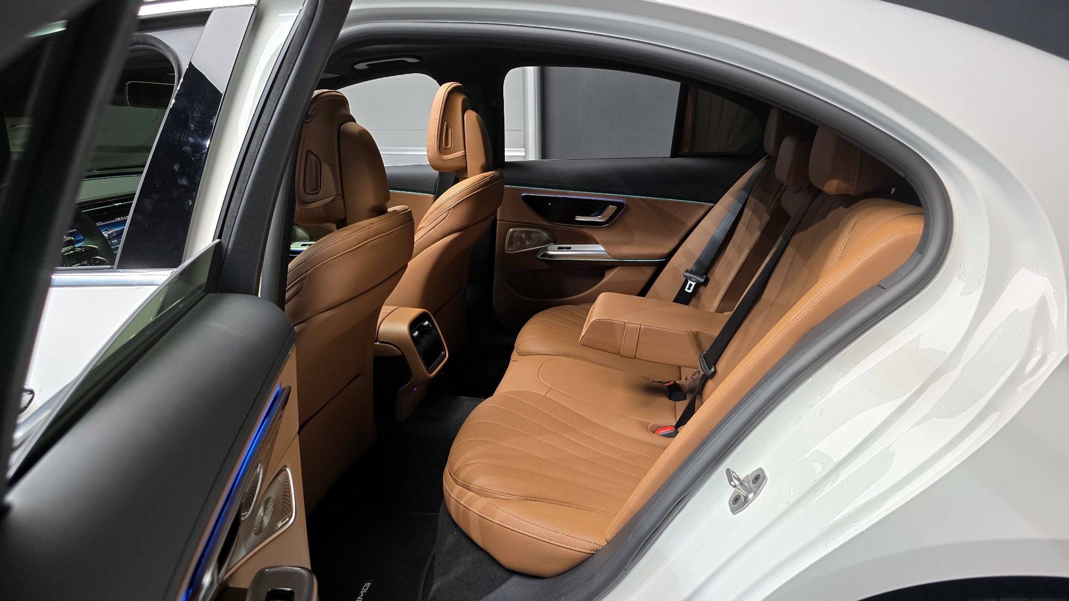 MERCEDES BENZ E-CLASS W214