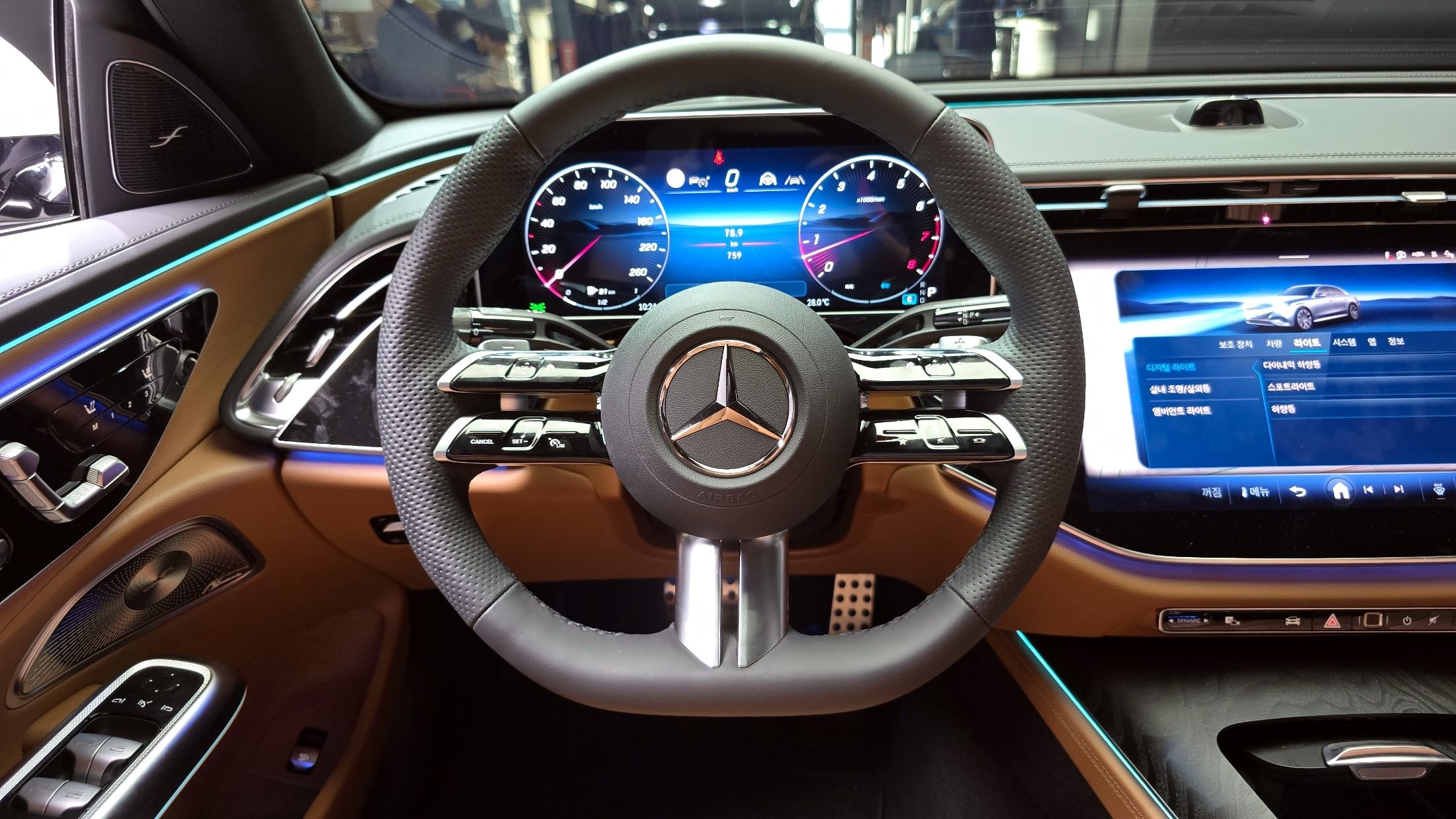 MERCEDES BENZ E-CLASS W214