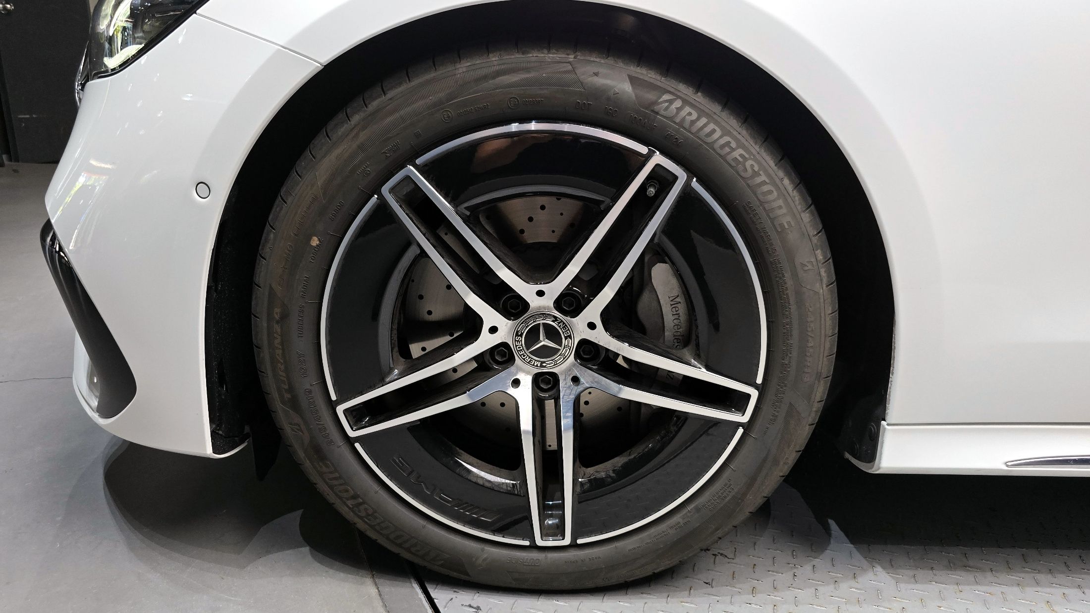 MERCEDES BENZ E-CLASS W214