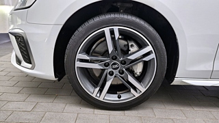 AUDI A4 B9 2021