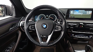 BMW 5-SERIES G30 2017