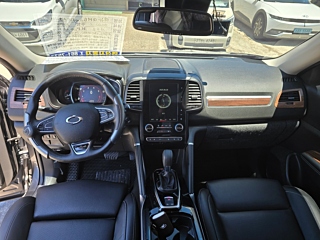 SAMSUNG QM6 2020