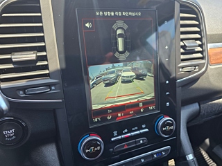 SAMSUNG QM6 2020