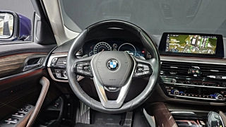 BMW 5-SERIES G30  530i Luxury Plus 2019