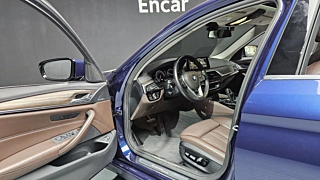 BMW 5-SERIES G30  530i Luxury Plus 2019