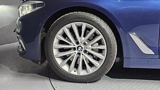 BMW 5-SERIES G30  530i Luxury Plus 2019