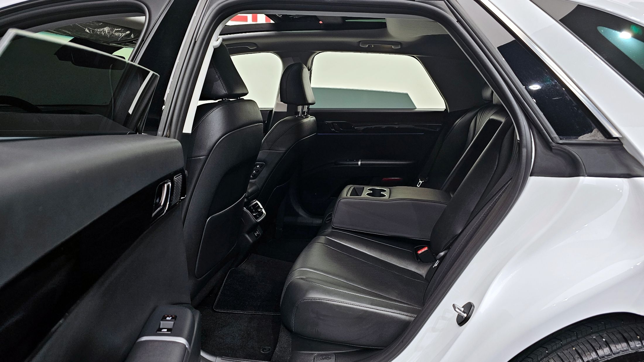HYUNDAI GRANDEUR GN7 2023