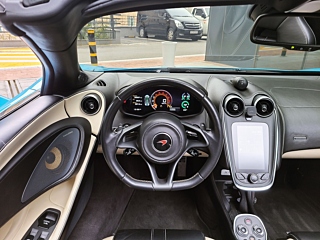 MCLAREN 570S 2018