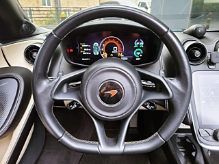 MCLAREN 570S 2018