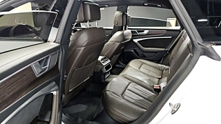 AUDI A7 4K 2023