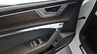AUDI A7 4K 2023