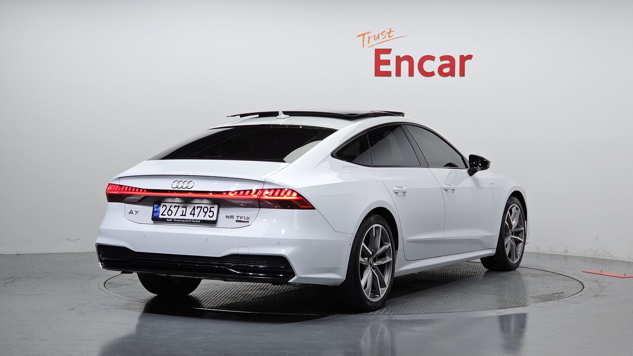 AUDI A7 4K 2023