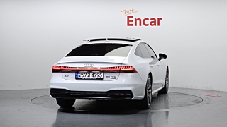 AUDI A7 4K 2023