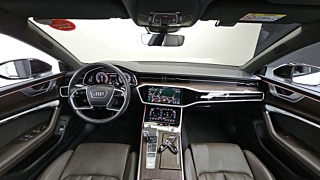 AUDI A7 4K 2023