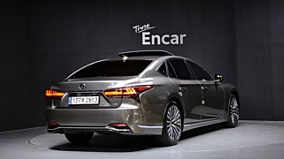 LEXUS LS500H 2024