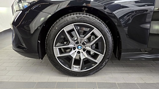 BMW 5-SERIES G60  530i xDrive 2024