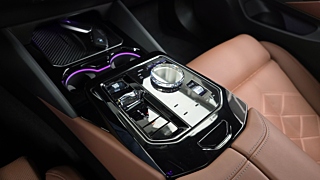 BMW 5-SERIES G60  530i xDrive 2024